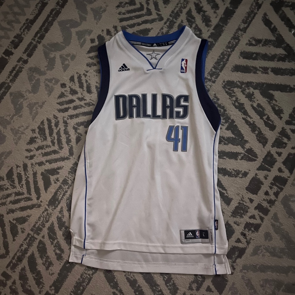 Dallas Mavericks jersey